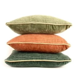 Kussen Corderoy Green -Woonmeubelwinkel 2e99a3539bd18c5a8ee6bba51a16462da32a2e7b9c73df921a0bbadde6bc0bcf