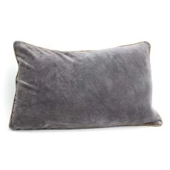 Kussen Birdy Lorre -Woonmeubelwinkel 36cec8227876c7a7d84eb4275c21369d3dacf6e7dfe1272af7332a06e4e00779