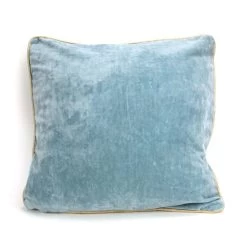 Kussen Corderoy Blue -Woonmeubelwinkel 58ff7752c366860509babf06687ba636857ab2702ce53018467f86bf4112bacb
