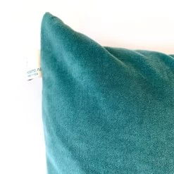 Kussen Lala X Green -Woonmeubelwinkel 91164b0b2ad62fe67df9970df902565675cd72b5d758e05bc1ad84a030900913