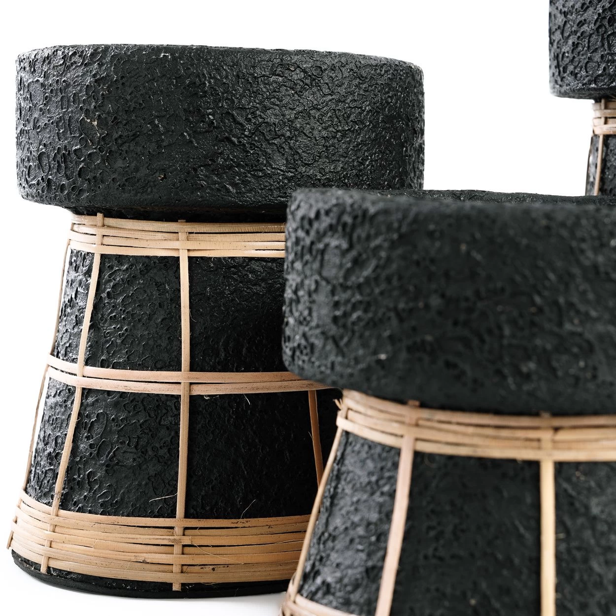 De Serene Kaarsenhouder - Zwart Naturel - L 4 De Serene Kaarsenhouder - Zwart Naturel - L - Afbeelding 2