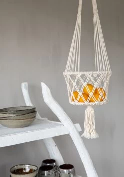 De Macrame Planthanger - Wit - L -Woonmeubelwinkel de kisten koning 108558 4